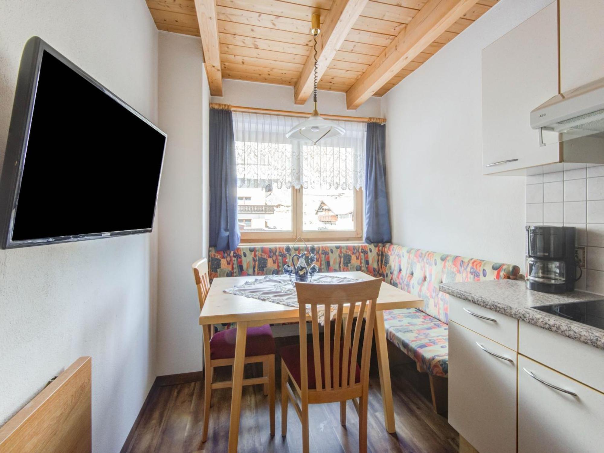 Comfortable Apartment In L Ngenfeld With Ski Storage Längenfeld Exterior foto
